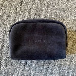 CHANEL Makeup Velvet Bag